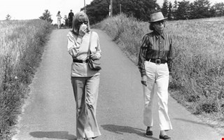 Greta Garbo p� promenad