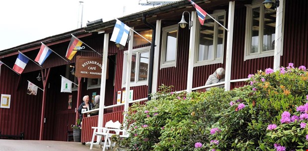 Hillesg�rden presenterar h�sten program 