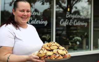 Fikasugna t�mmer hyllorna hos Pernilla