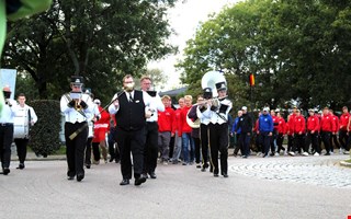 Parad n�r Baltic Cup kom till byn