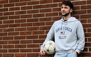 Dubbelt upp f�r PBIK med stj�rnan Dziugas