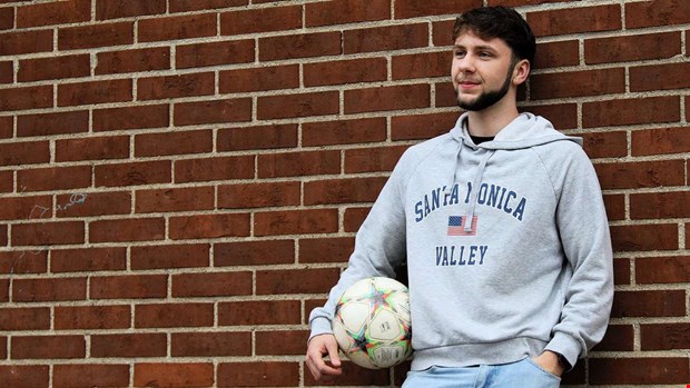 Dubbelt upp f�r PBIK med stj�rnan Dziugas