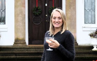 S� g�r du julens h�rliga dukningar