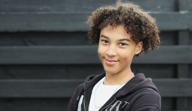 VM nästa för 17-årig fighter VM nästa för 17-årig fighter