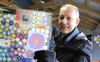 J�nsson v�ntar p� Drottning Silvia