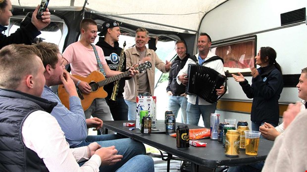 Ekebofestivalen: Ministerbes�k, dans och fest 