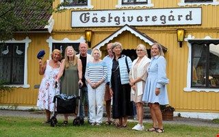 Nostalgisk skoltr�ff p� Sp�ngen