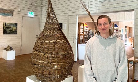 Lokalhistoria och nutid m�ts i en hyllning till landskapet